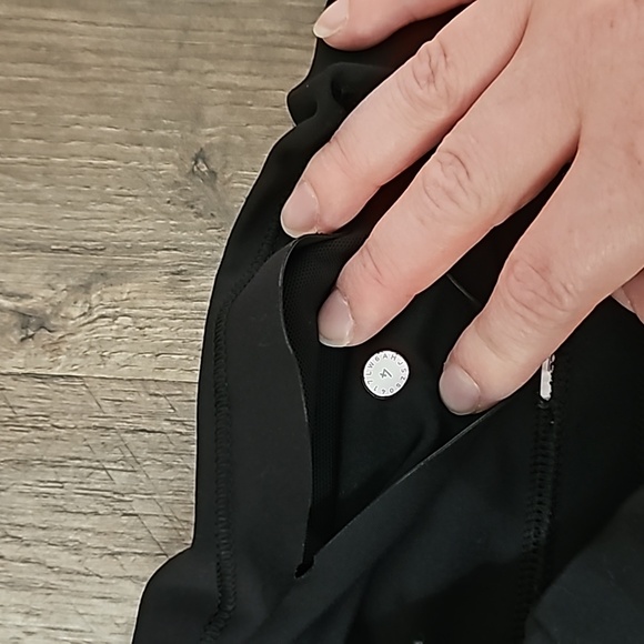 LULULEMON capri leggings - Picture 4 of 7